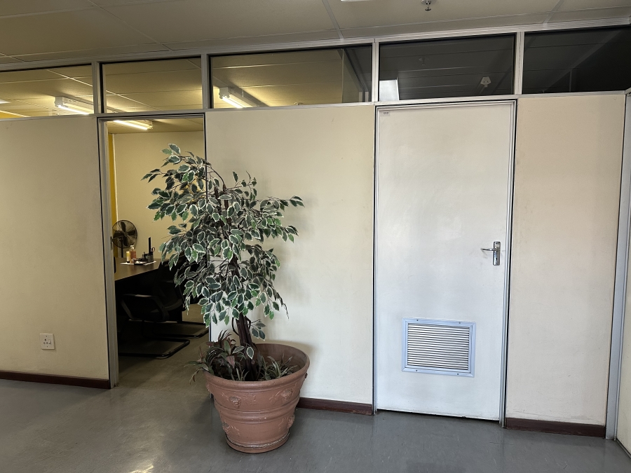 To Let commercial Property for Rent in Dal Josafat Western Cape